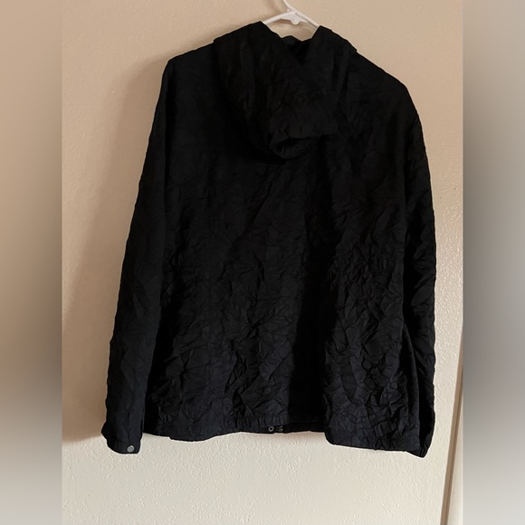 Women's ZENERGY by Chico's Black Full Zip Nylon Jacket Size 3 - Picture 2 of 7